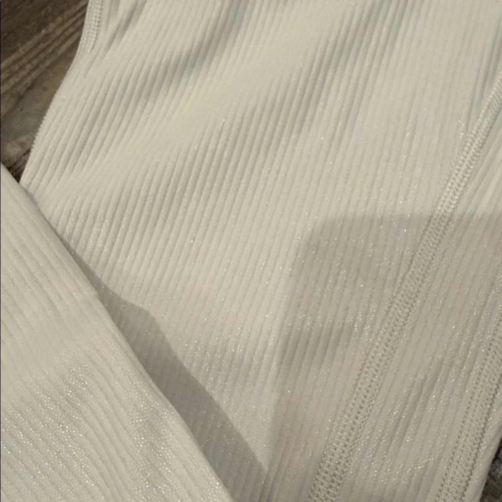 Lululemon off white/White Ribbed Leggings size 4
